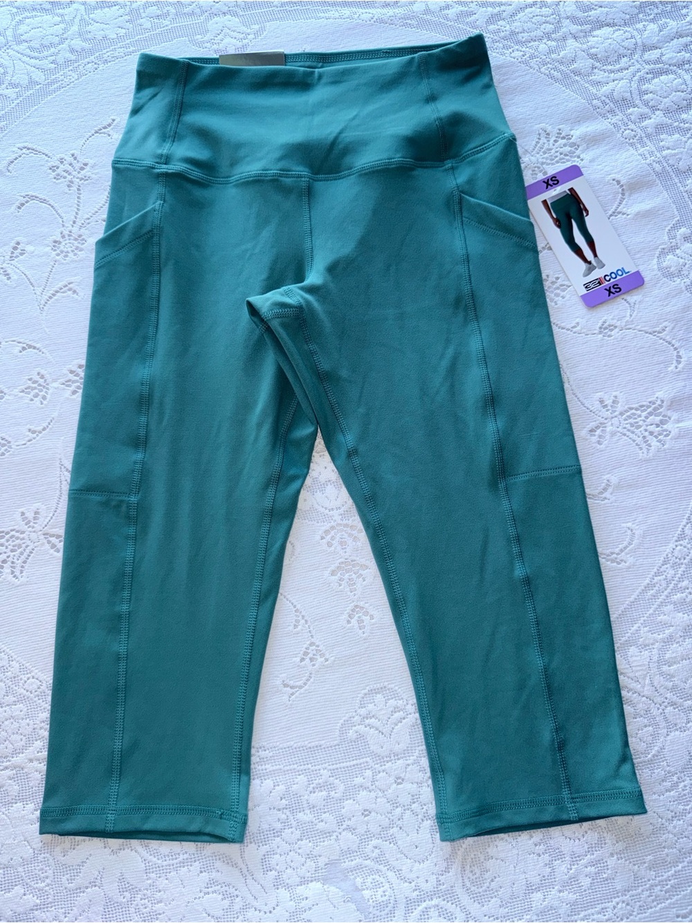 32 Degrees Cool Teal Cropped Workout Leggings with Side Pockets NEW size XS